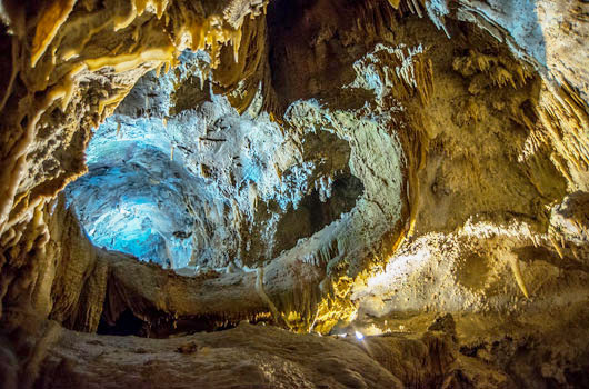 Lake Shasta Cavern